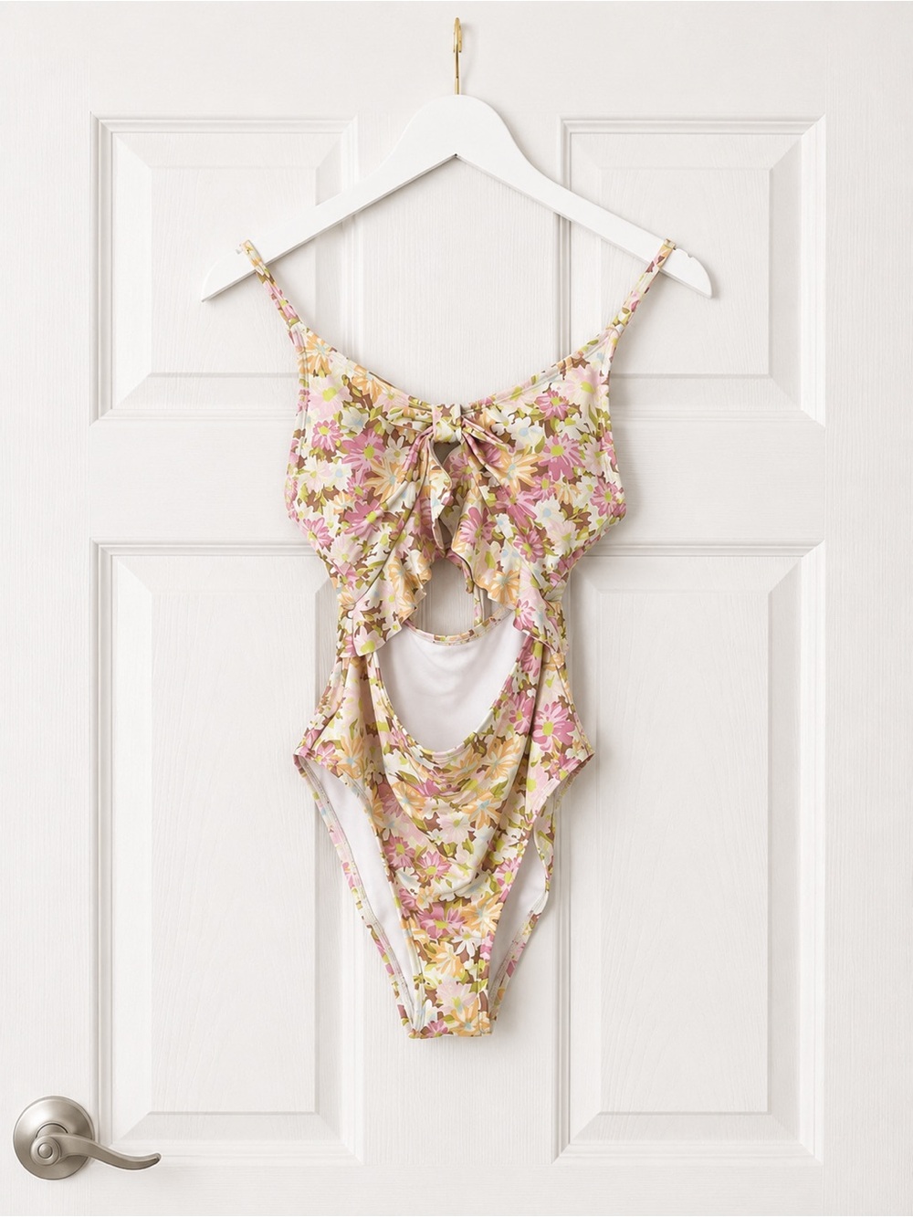 Hurley Floral Cutout One-Piece Swimsuit in Pink and Cream small